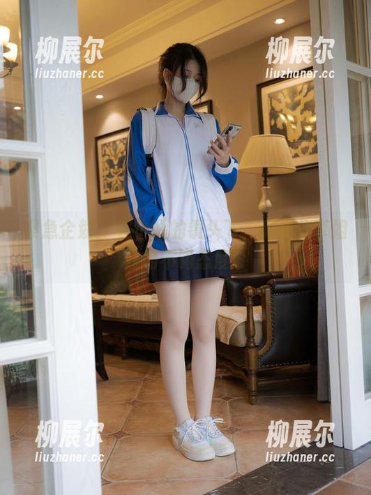 紧急企划 - 在小婕的镜头下，高清分享姐姐的不羁态度！