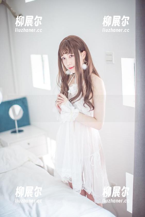 不可思议的最新写真——翎柒菜菜带来的吾妻新玩法。