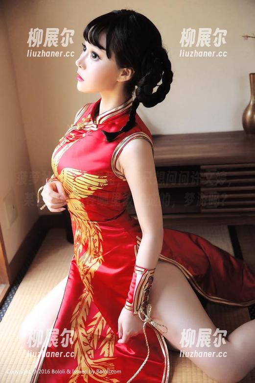 菠萝社 - 说到短裙，我只想问问许文婷，某些套图是在哪里被拍成的，梦游吗？