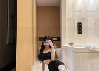 微密圈 – 自拍界的葛征，刷出一波美图的奇葩感！