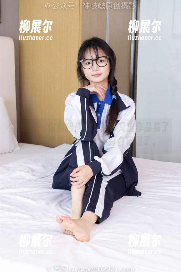 袜啵啵-菠萝 袜啵啵 - 你能相信吗?菠萝又出作品集了,短白棉袜更新,太不符合常理了。