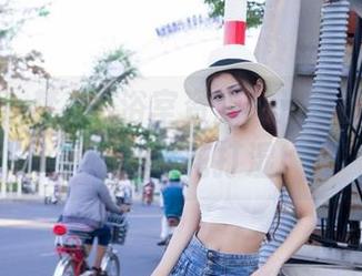 轰趴猫 – 梦心玥浴室资源：泡沫的诱惑，小心被水花打湿！