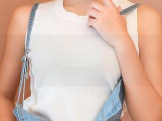 青豆客 – 黑得让人心痒的梦娜Vanessa：她的写真图集不输任何场合