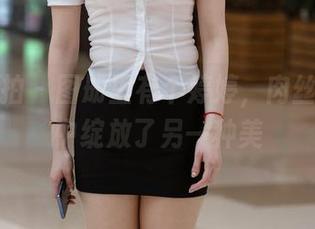 魔镜街拍 – 图册里有个婷婷，肉丝在寒风中绽放了另一种美